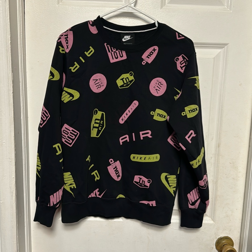 Women’s Airmax Nike Crewneck Sweatshirt
Part of a set (see other listings)